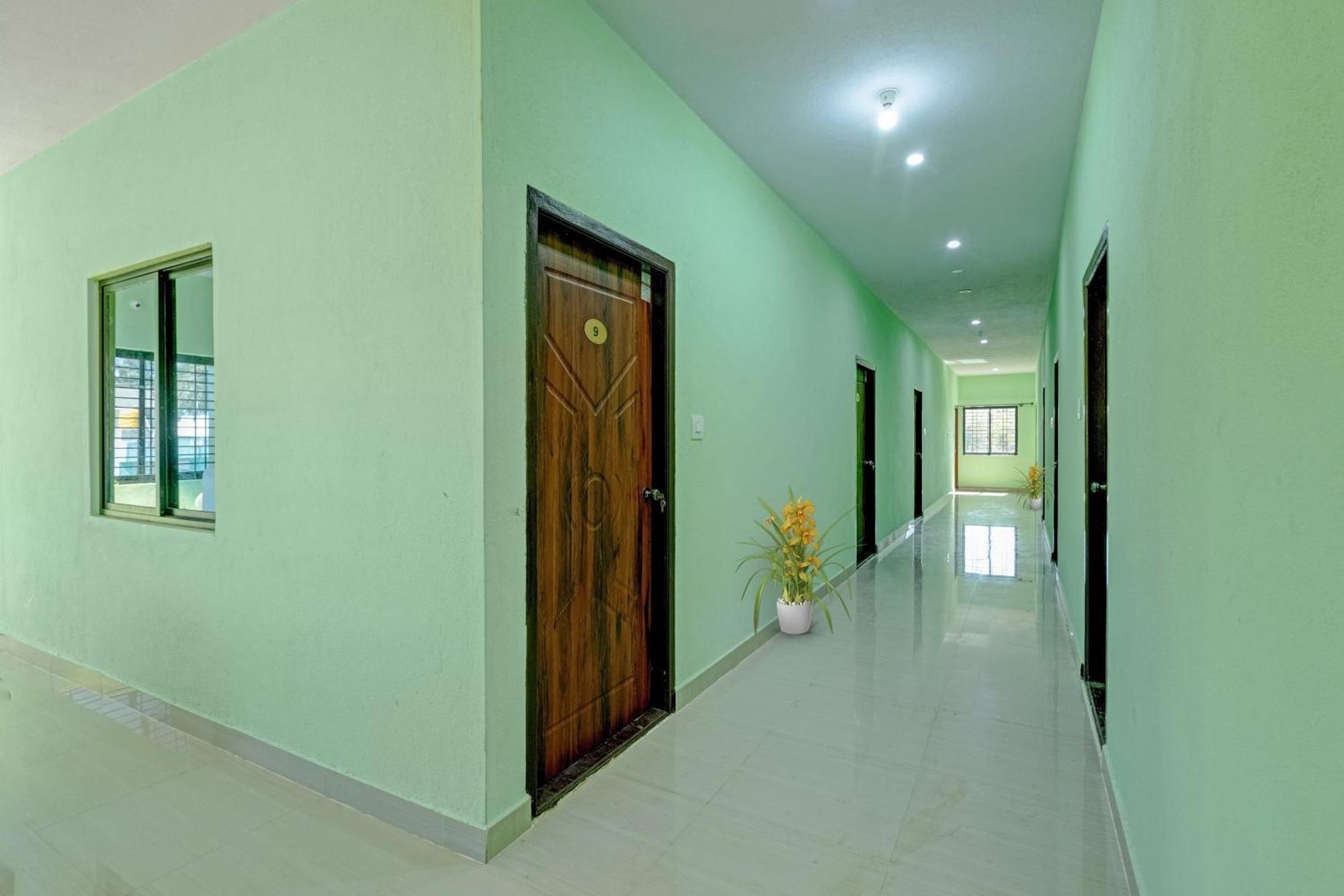 Hotel Spot On B R Comforts Krs Back Water Hosa Kannambādi Esterno foto